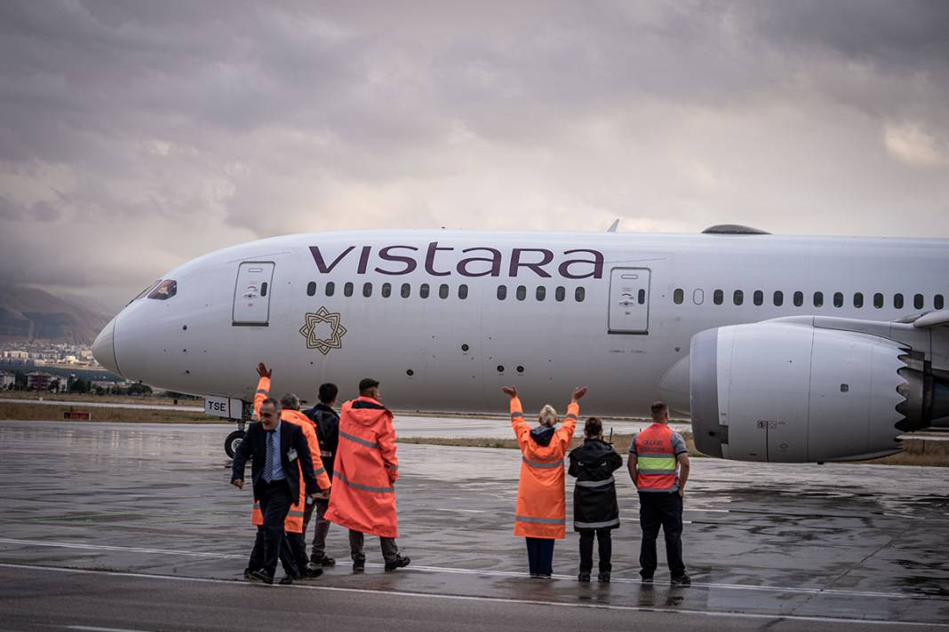 Erzurum’da zorunlu iniş yapan uçak, Hindistan’a döndü - Resim: 33